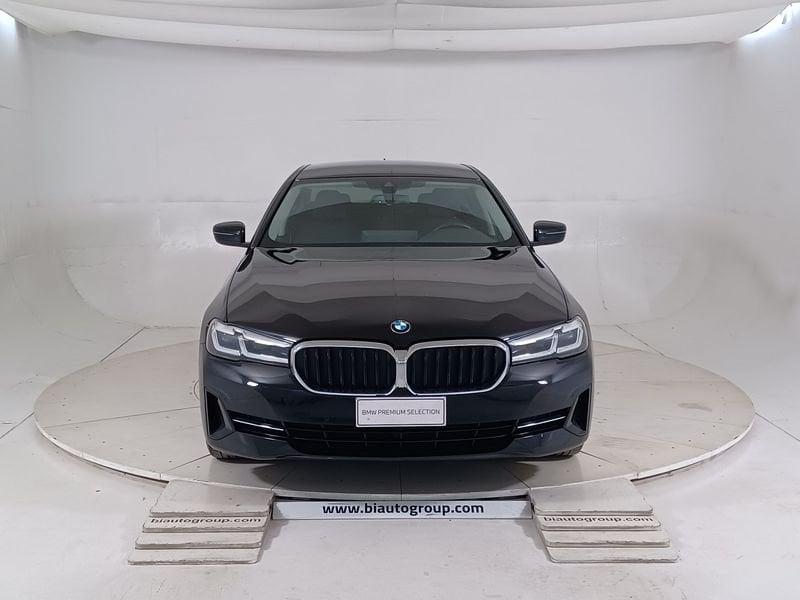 BMW Serie 5 G30 2020 Berlina LCI D 520d mhev 48V Business auto