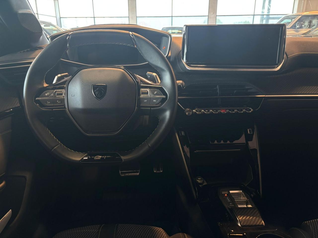 Peugeot 208 GT Hybrid 136 e-DCS6 SPOTICAR