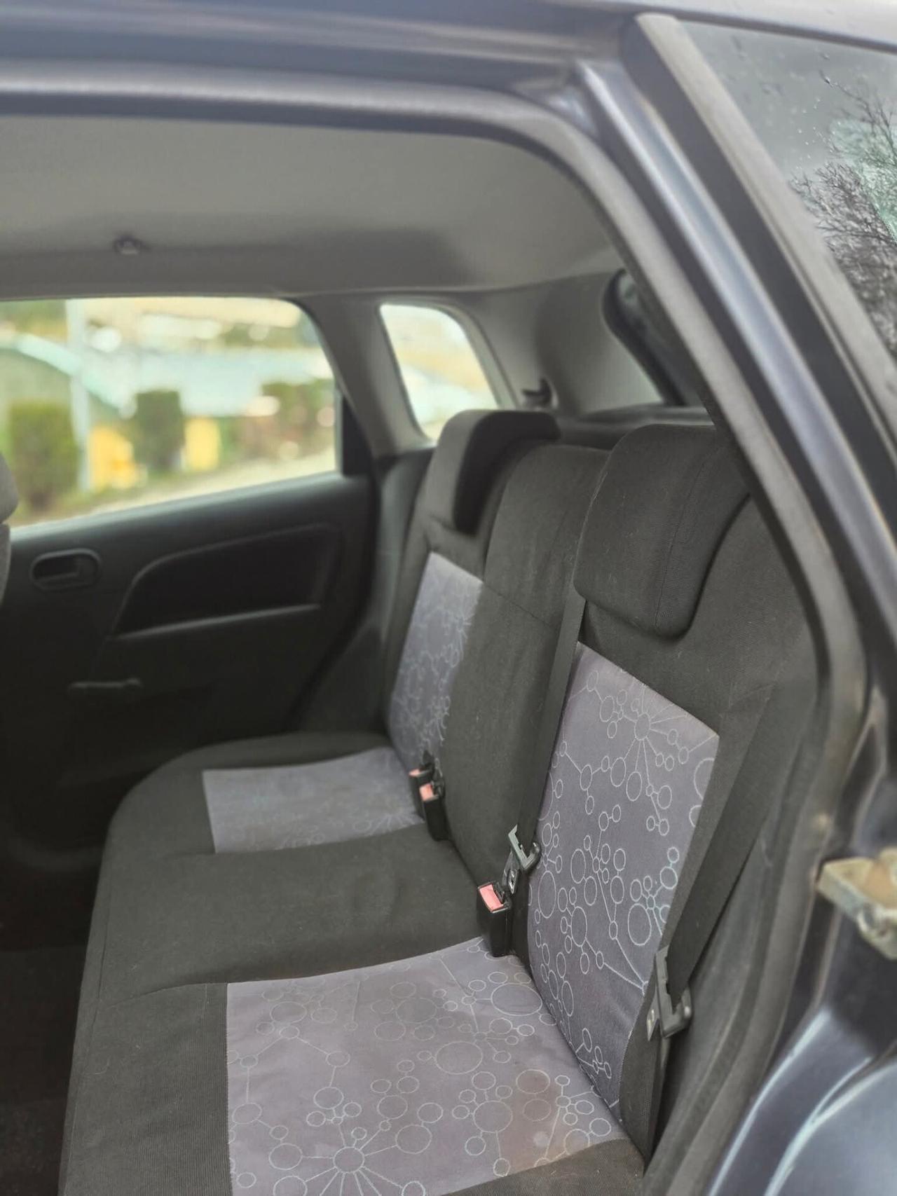 Ford Fiesta 1.2 16V 3p. Ghia