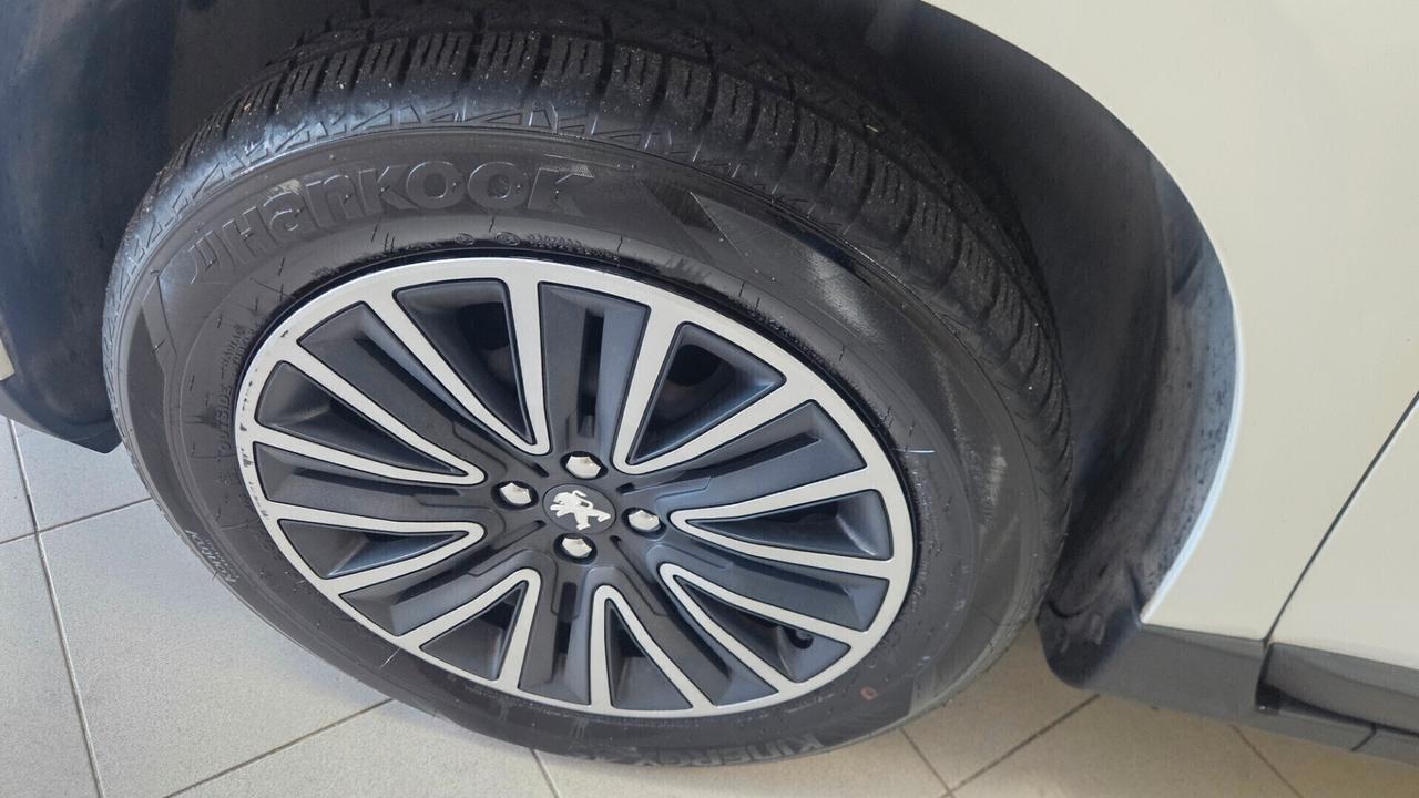 Peugeot 2008 1.6 e-HDi 92 CV Stop&Start Urban Cross