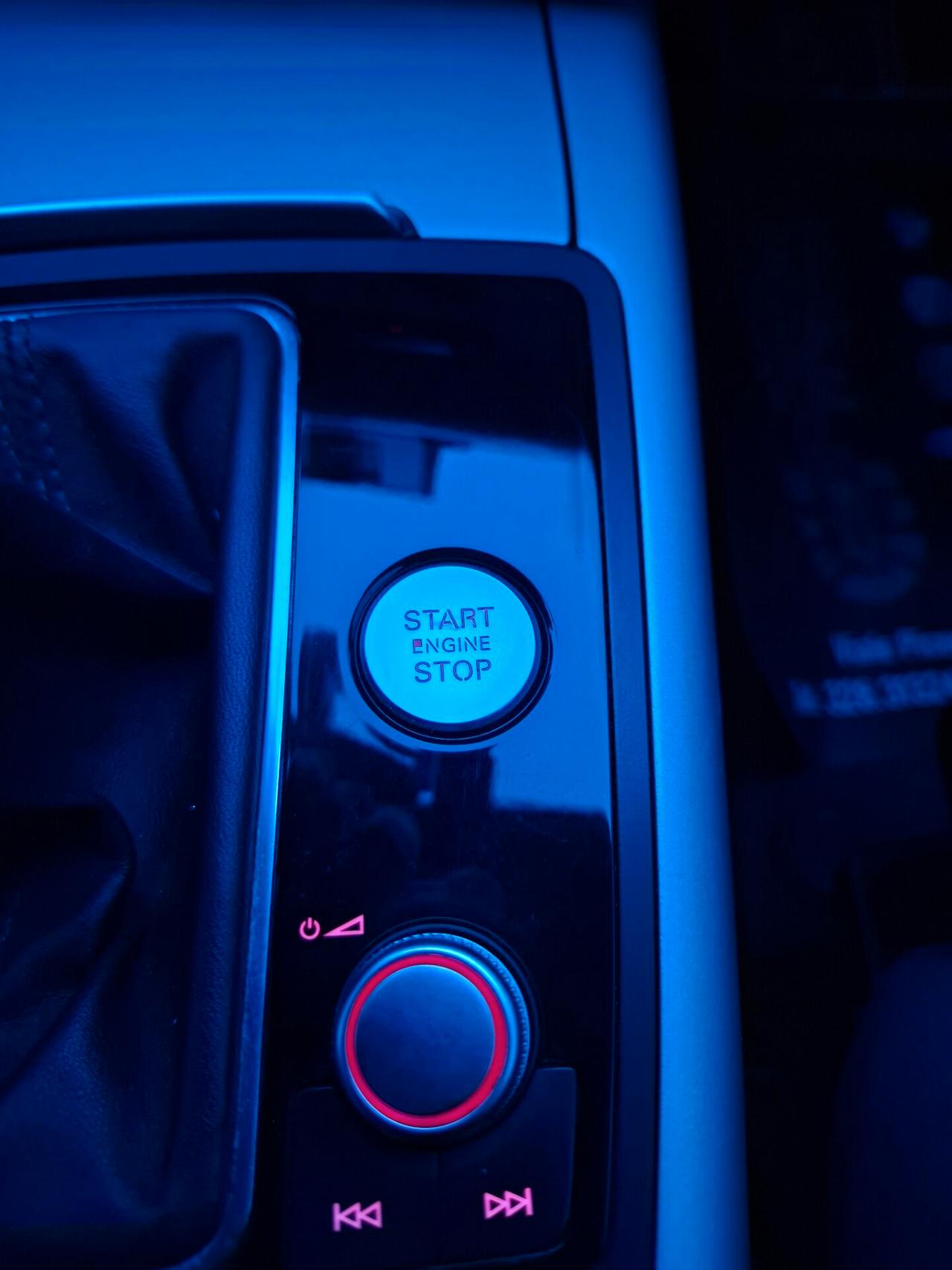 AUDI A6 Avant 2.0 TDI 190cv AUTOM. *TETTO-MATRIX-NAVY*