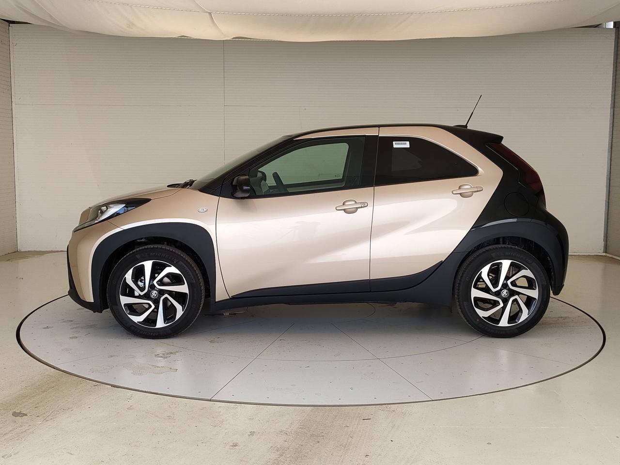 TOYOTA Aygo X 1.0B TREND MT - MY24