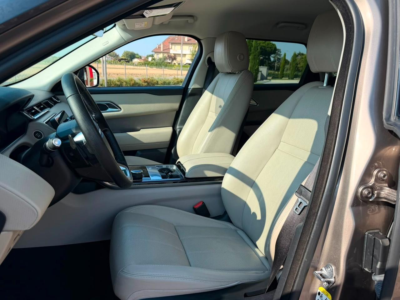 Land Rover Range Velar 2.0d i4 180 CV auto