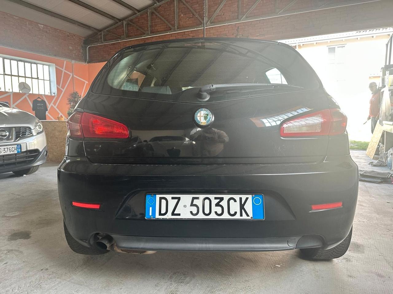Alfa Romeo 147 1.6 16V TS (105) 5 porte Moving