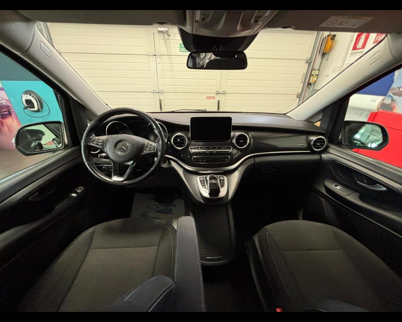 Mercedes-Benz Classe V - W447 2014 - V 220 d Executive auto E6