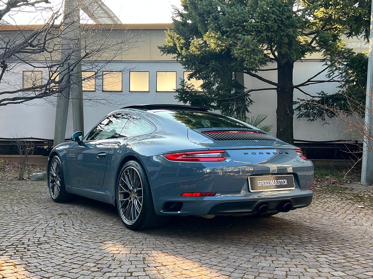 Porsche 911 3.0 Carrera Coupé