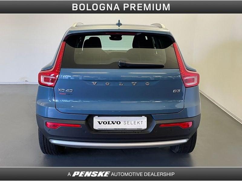 Volvo XC40 B3 automatico Core