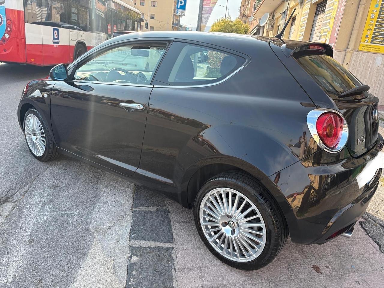 Alfa Romeo MiTo 1.3 JTDm-2 95 CV S&S Distinctive Sport Pack