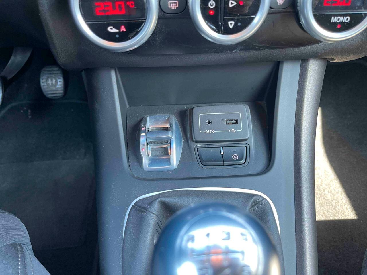 Alfa Romeo Giulietta 1.6 JTDm-2 120 CV Distinctive NEOPATENTATI