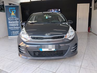 Kia Rio 1.1 diesel 2015 CON GARANZIA