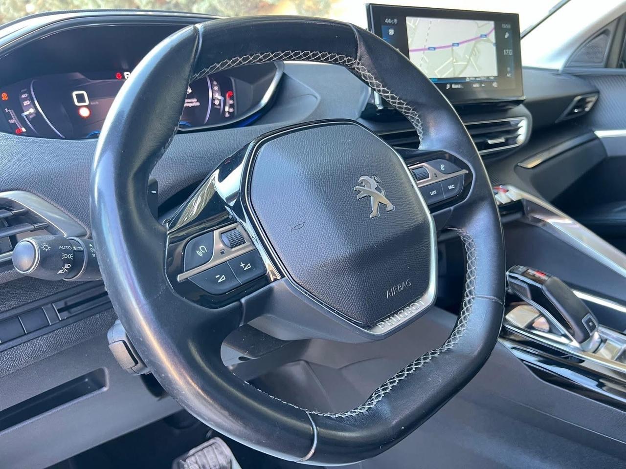 Peugeot 3008 HDi 130 EAT8 Allure Pack