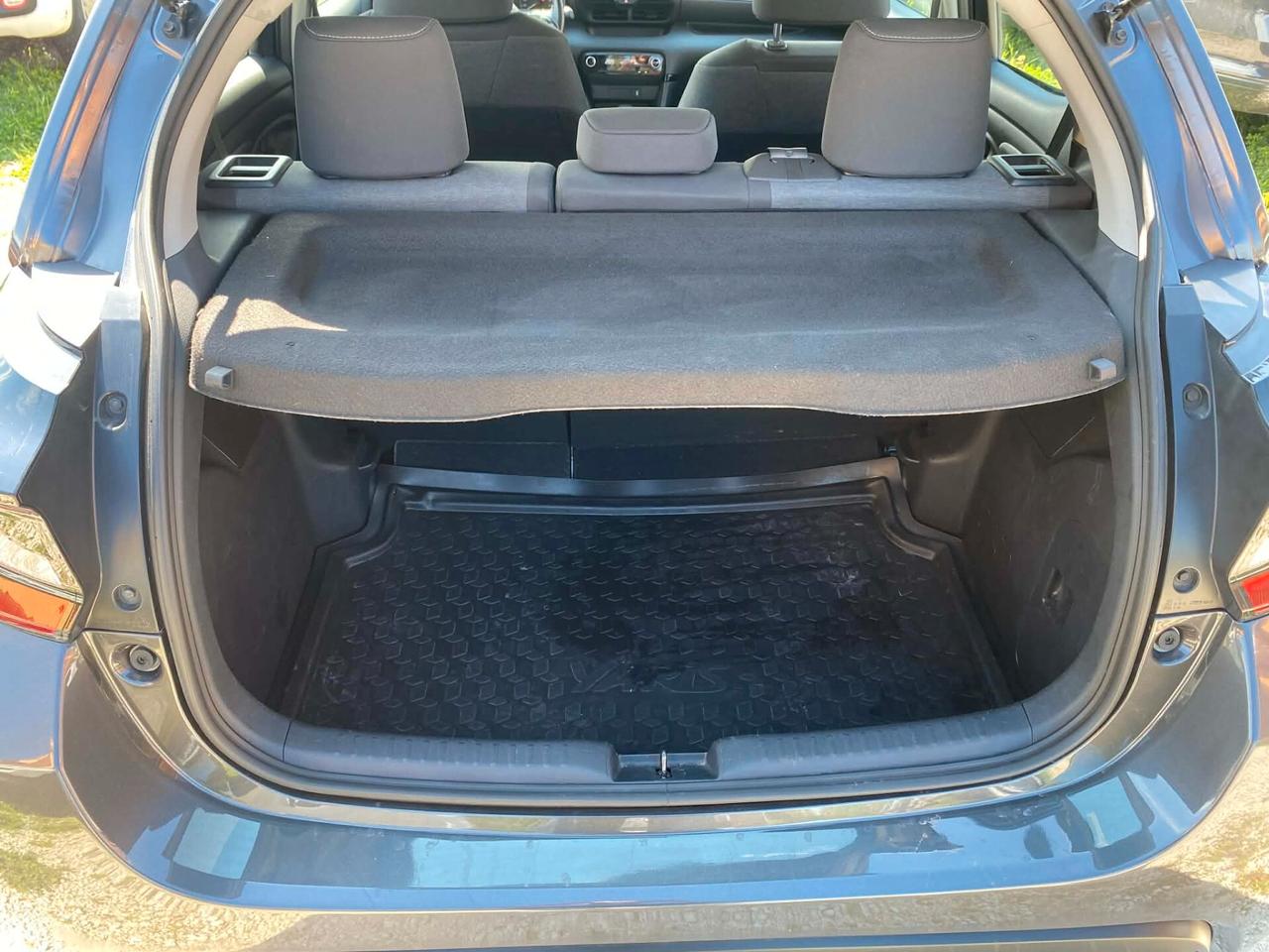 Toyota Yaris 1.5 Benz/Ibrida OK Neopatentato