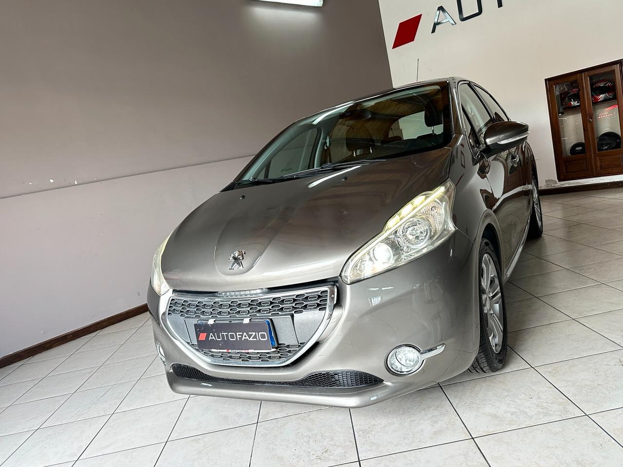 Peugeot 208 1.2 VTi 82 CV 5 porte Allure