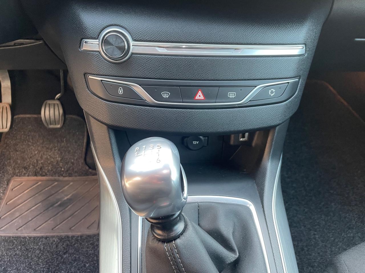 Peugeot 308 PureTech Turbo 130 S&S SW Allure