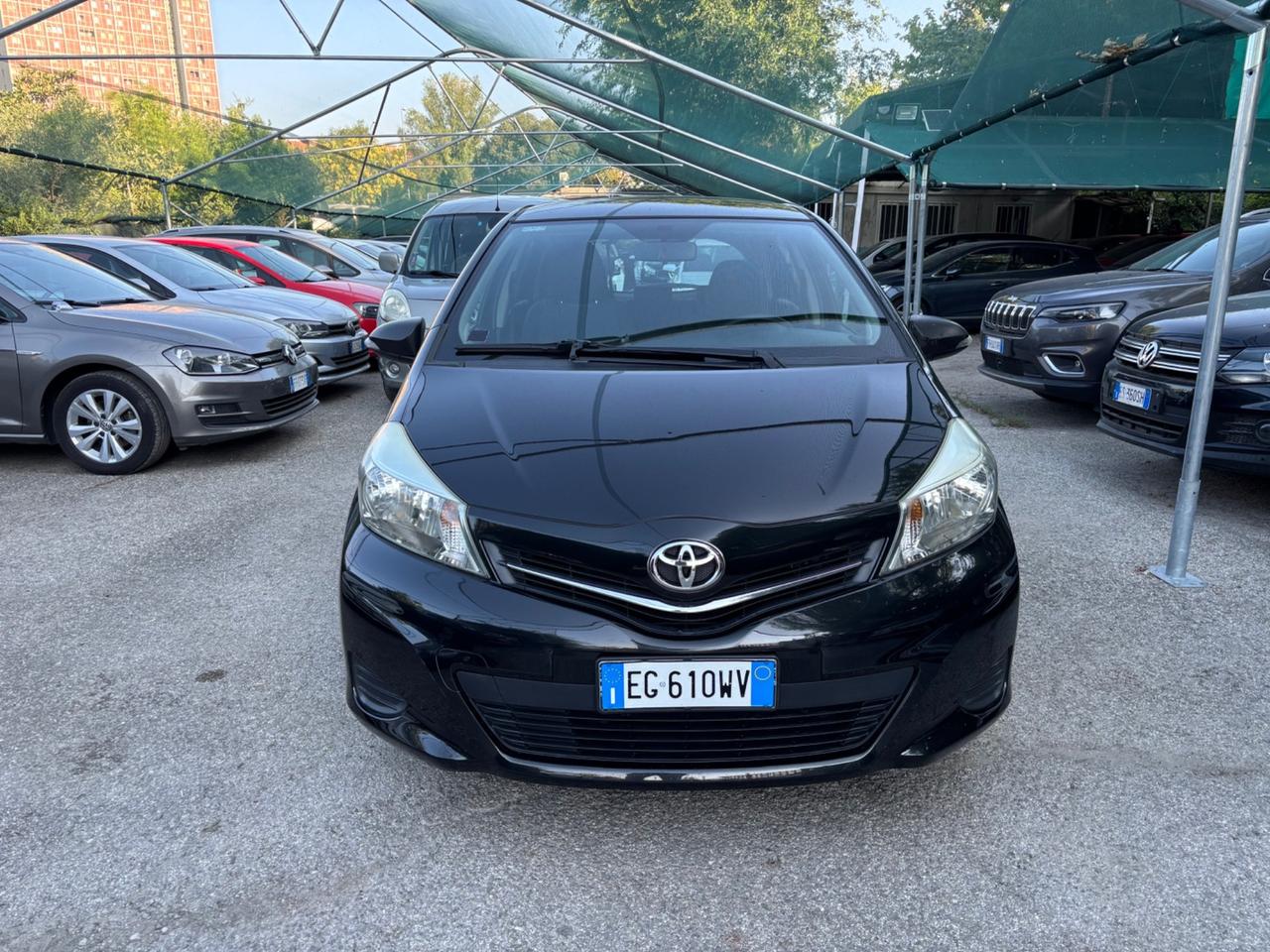 Toyota Yaris 1.0 5 porte Lounge OK NEOPATENTATI