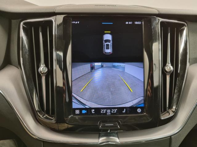 VOLVO XC60 B5 (d) AWD Geartronic Momentum Pro