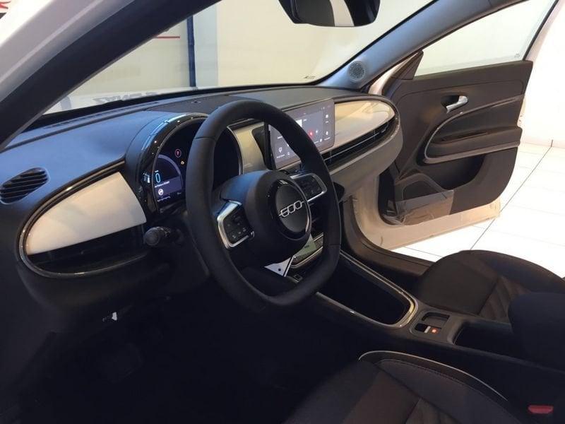 FIAT 600 600 Hybrid 145 CV DCT MHEV Icon MY24 + EXTRA