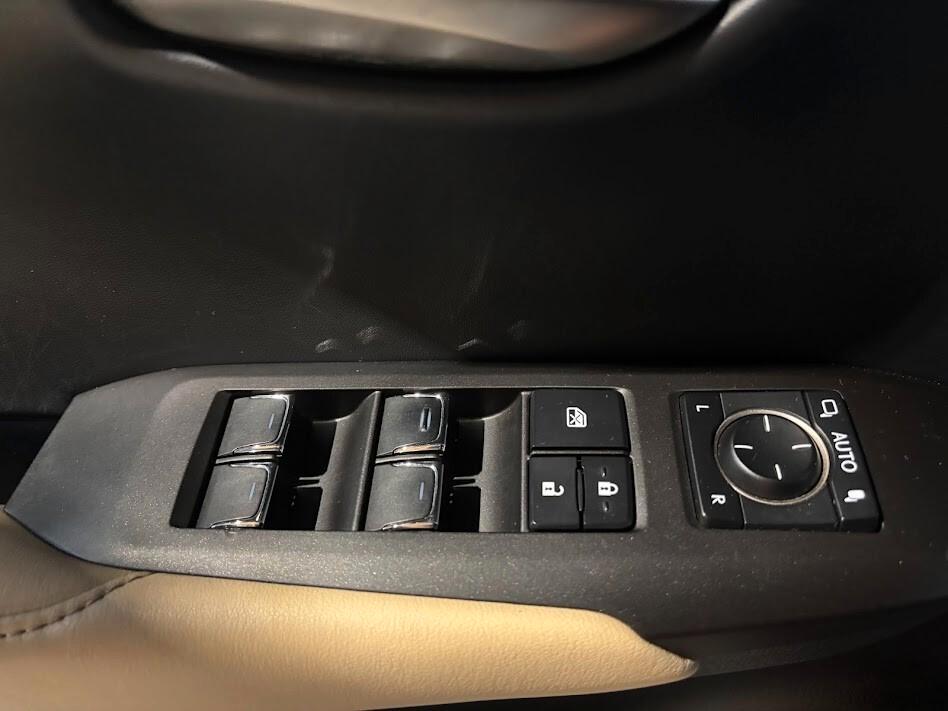 Lexus NX 300h Hybrid 4WD Executive 155cv