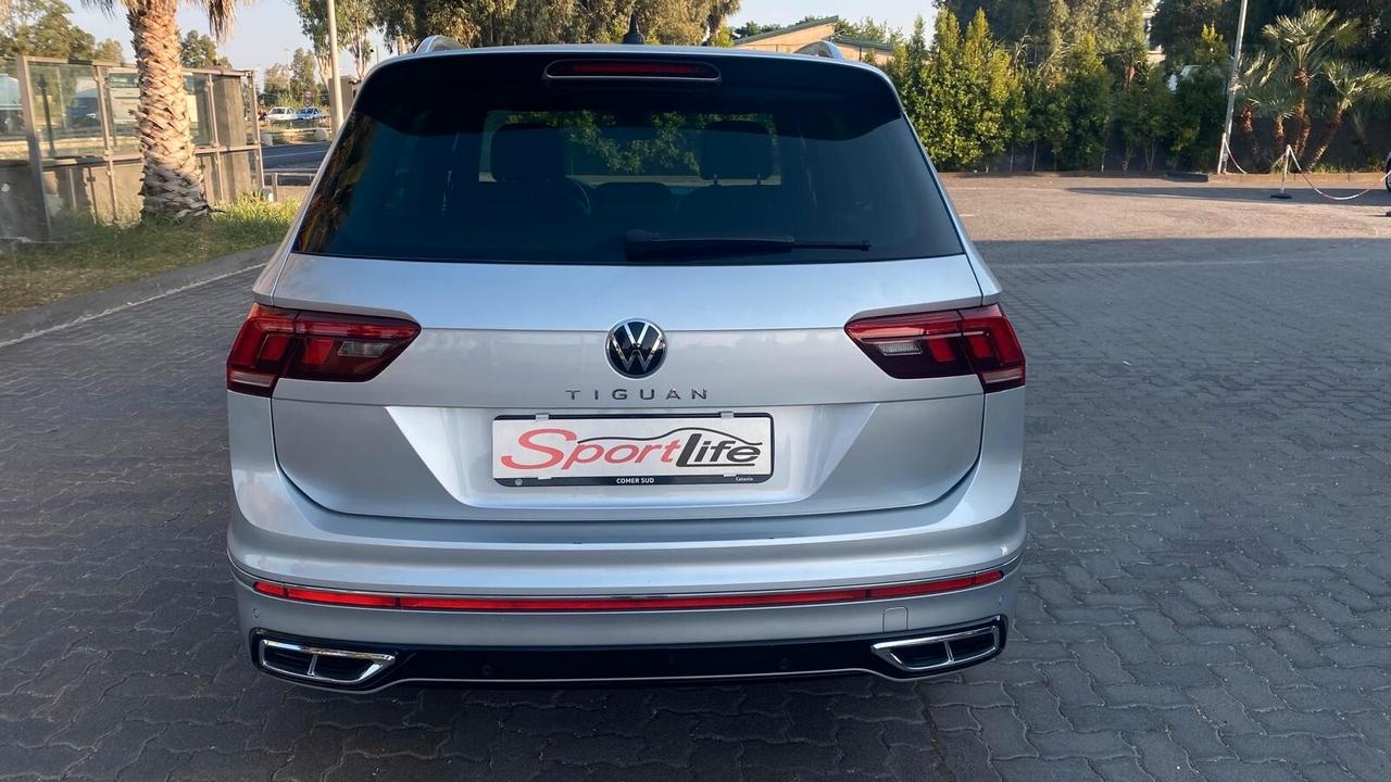 Volkswagen Tiguan 2.0 TDI 150 CV SCR DSG R-Line