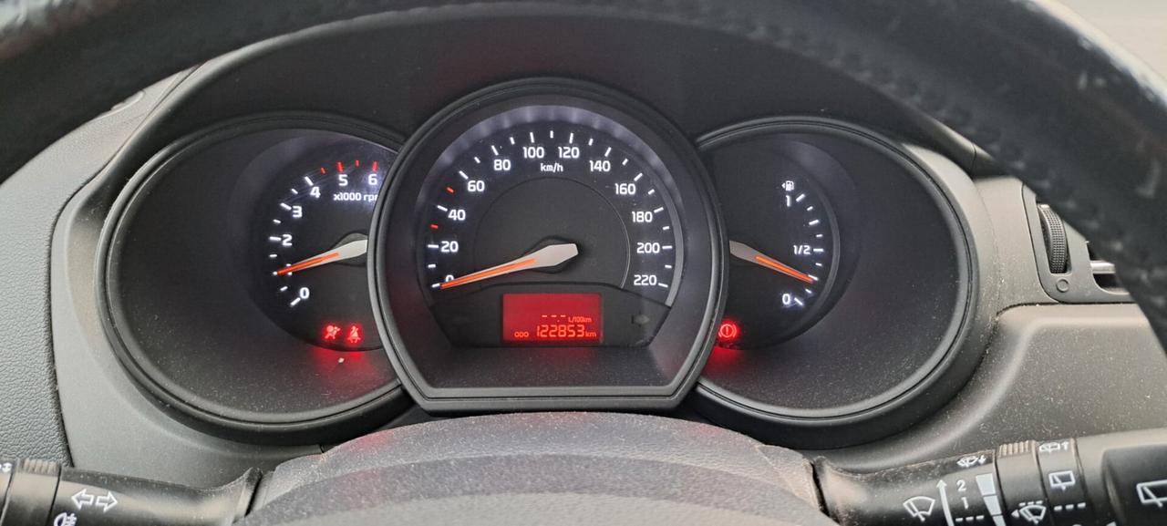 Kia Rio 1.1 CRDi WGT 5p. EX