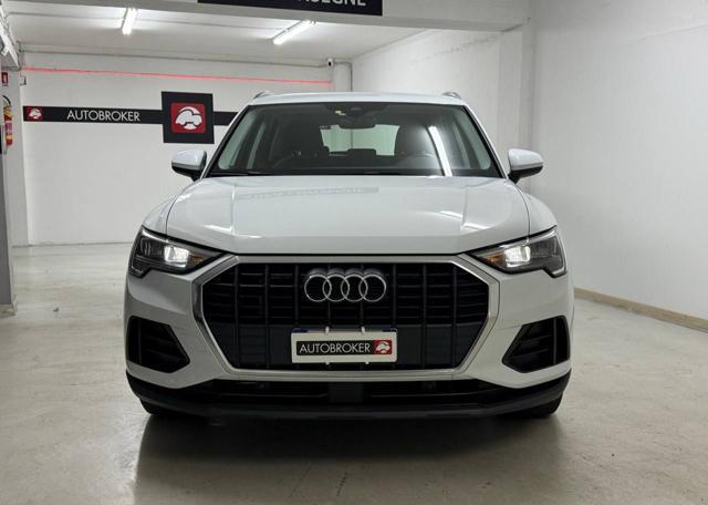 AUDI Q3 40 TDI quattro S tronic Business