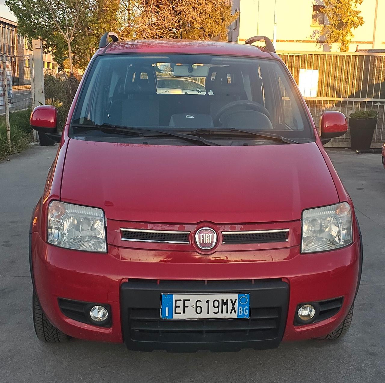 FIAT PANDA 4X4 1.3 MULTIJET OK NEOPATENTATI