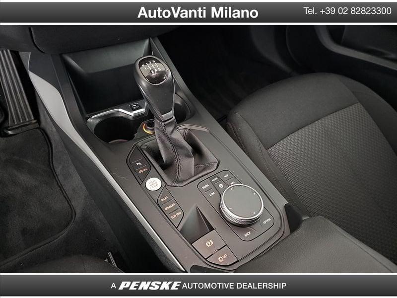 BMW Serie 1 118d 5p. Business Advantage