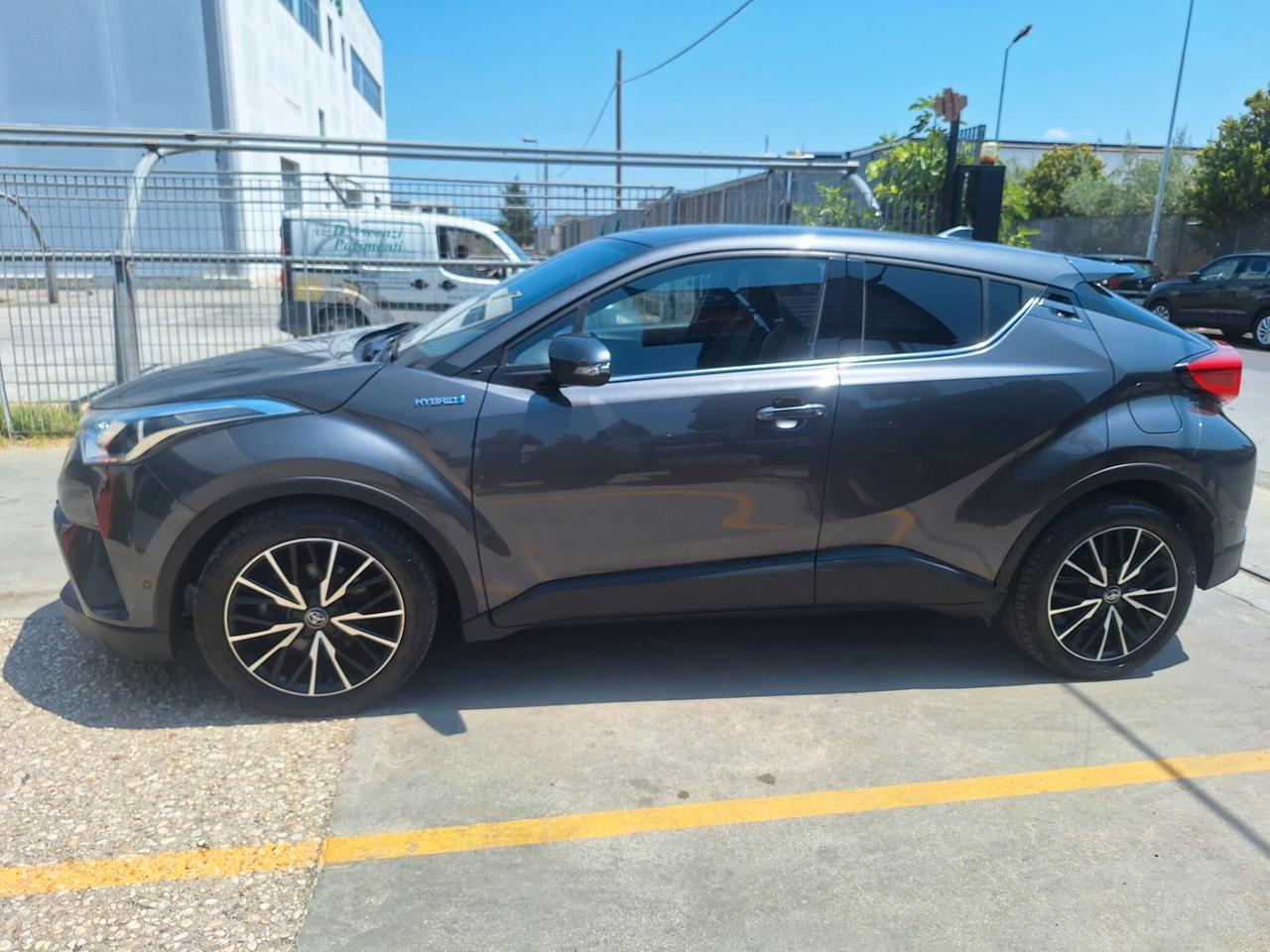Toyota C-HR 1.8 Hybrid E-CVT Lounge