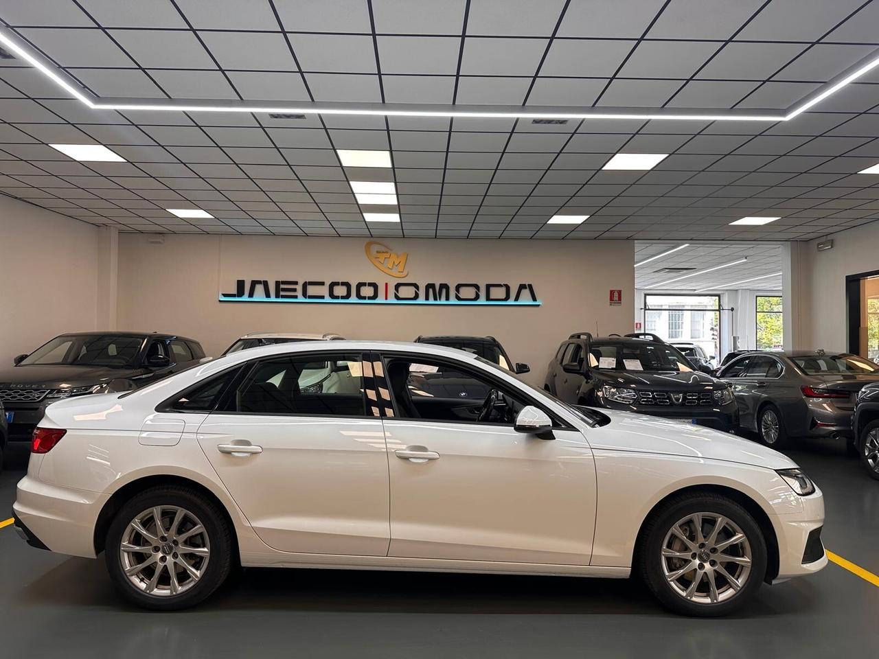 Audi A4 40 2.0 tfsi mhev Business 204cv s-tronic
