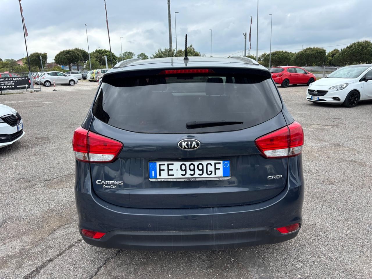 Kia Carens 1.7 CRDi 115 CV Diesel – Garanzia 12 mesi