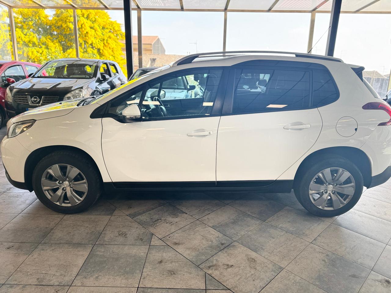 Peugeot 2008 BlueHDi 100 Allure