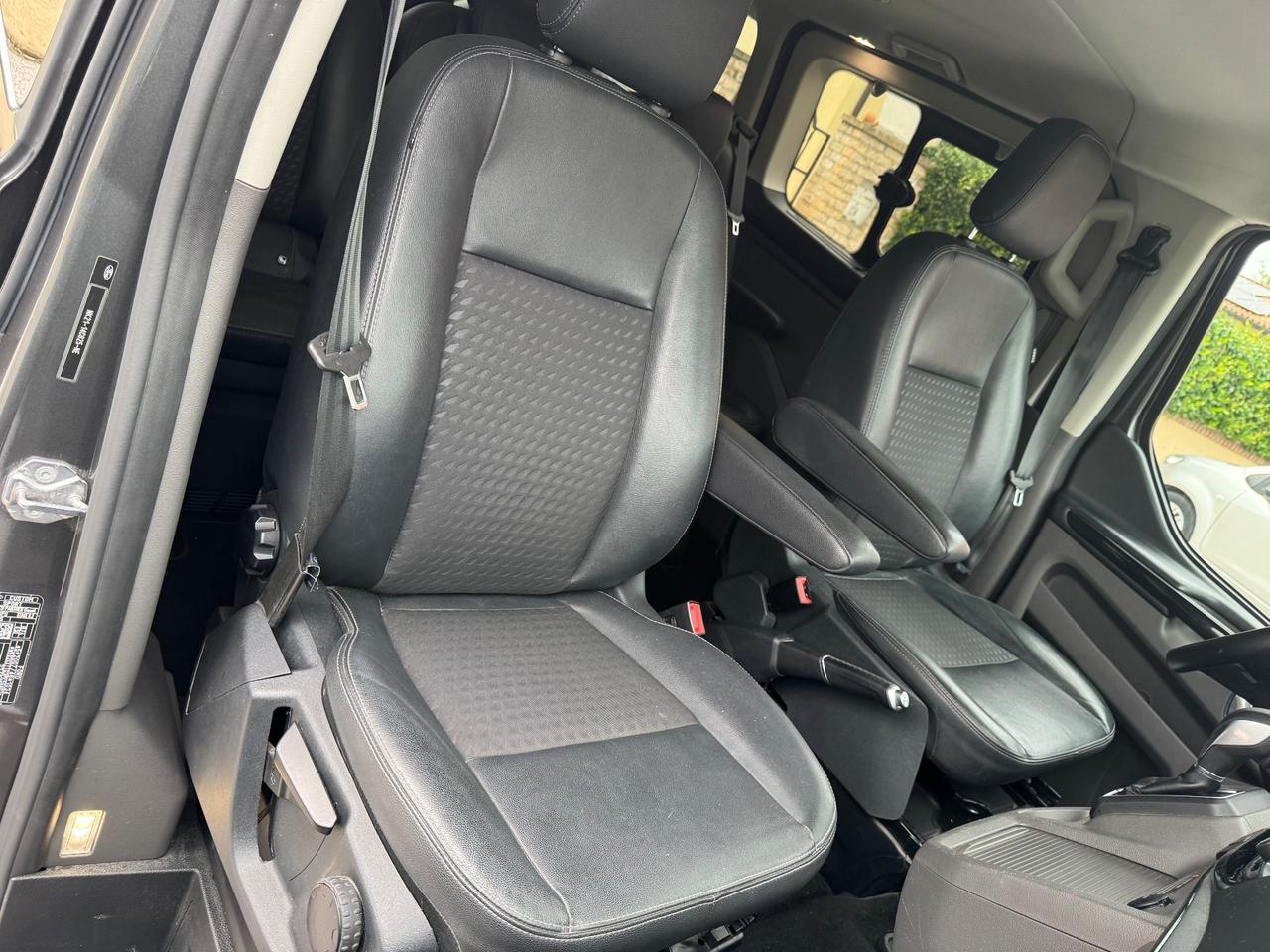 Ford Tourneo Custom 320 2.0 EcoBlue 170CV aut. PC Sport