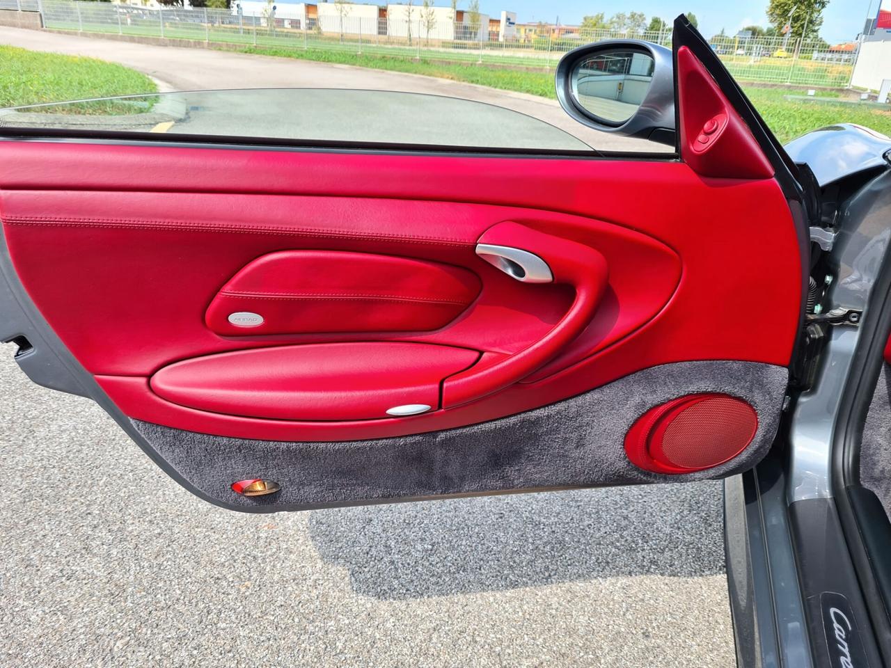 Porsche 911 996 Carrera 4S Coupé