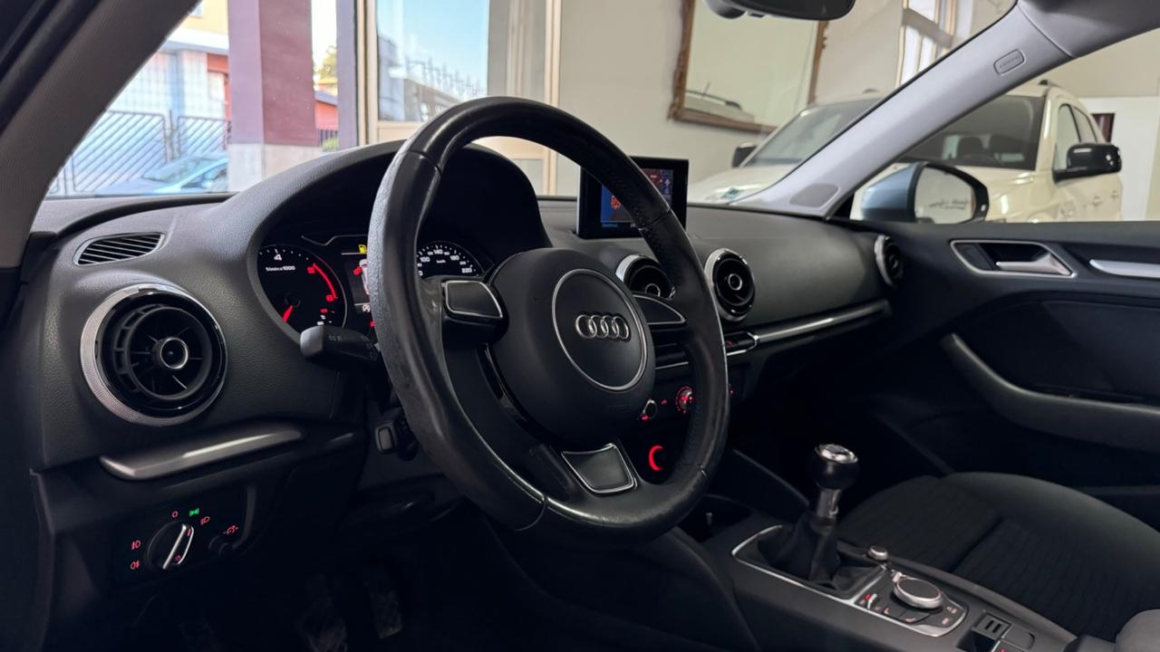 Audi A3 2.0 TDI 150 CV diesel tetto apribile-2014