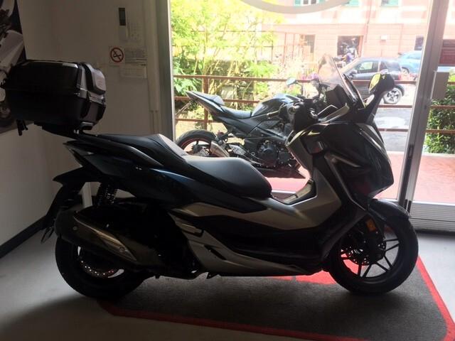Honda Forza 300 ABS + TCS