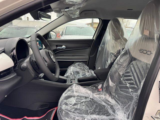 FIAT 600 Hybrid 145 CV DCT MHEV Icon