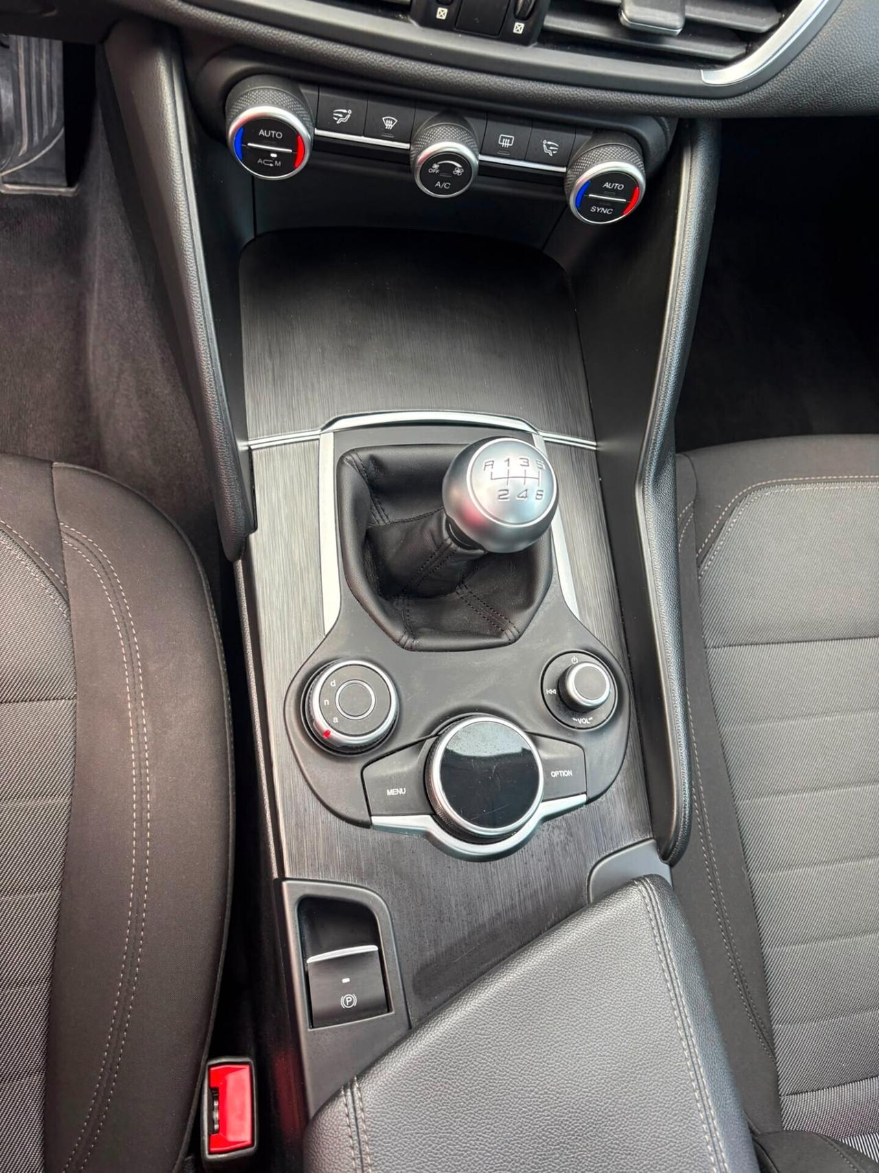 Alfa Romeo Giulia 2.2 Turbodiesel 150 CV Business