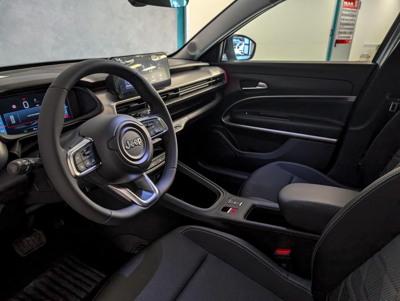 Jeep Avenger 1.2 Turbo E-Hybrid 110cv eDCT6 Summit