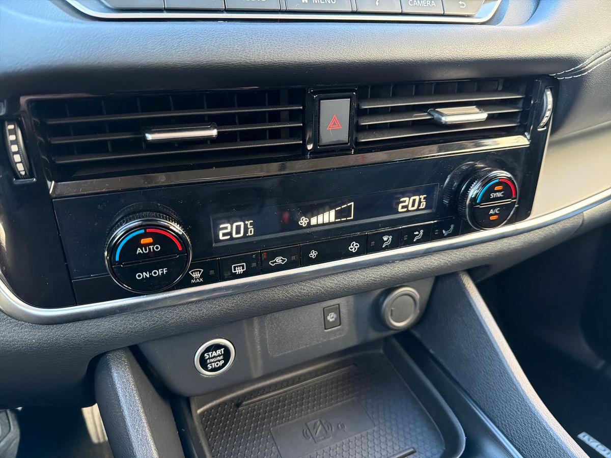 NISSAN QASHQAI BUSINESS MHYB 158CV XTR