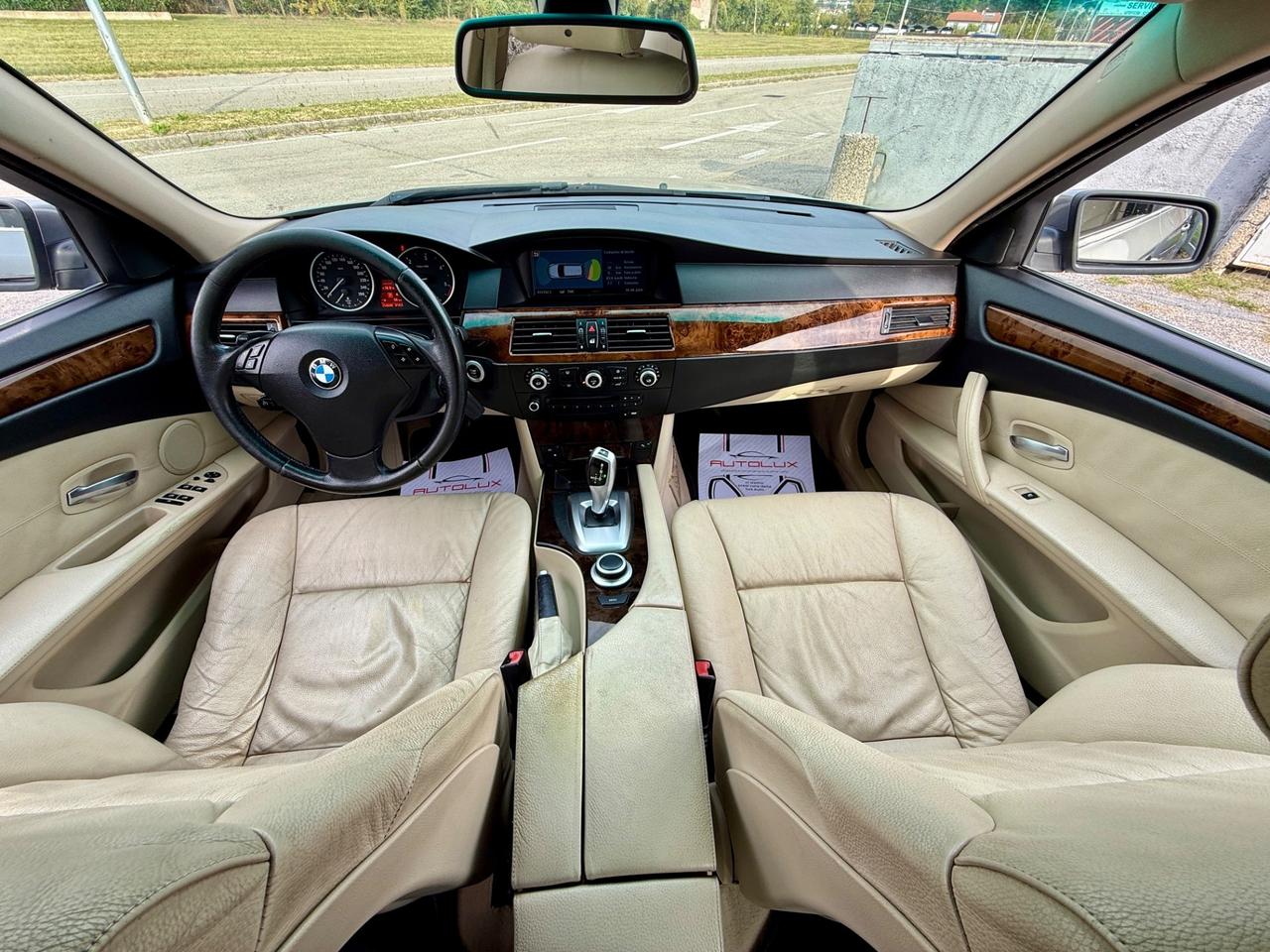 Bmw 530xd Touring 2008 235CV futura