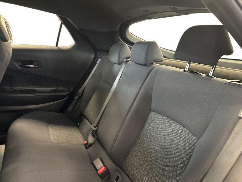 Toyota C-HR C-HR 1.8 hev Active fwd e-cvt