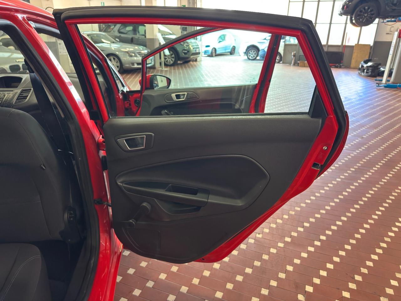Ford Fiesta 1.2 60CV 5 porte - IDEALE PER NEOPATENTATI