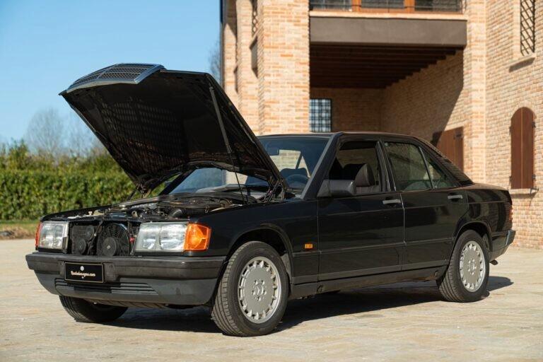 1988 MERCEDES-BENZ 190 E - MER00293