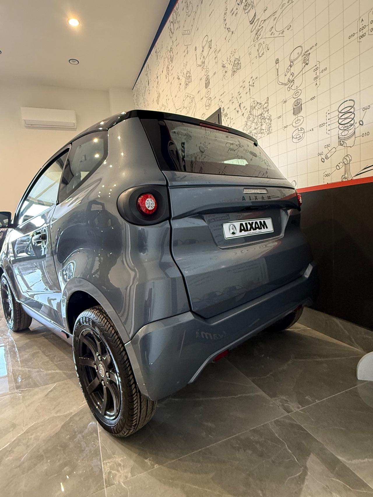 Aixam Easy Chic 2026 grigio titanio