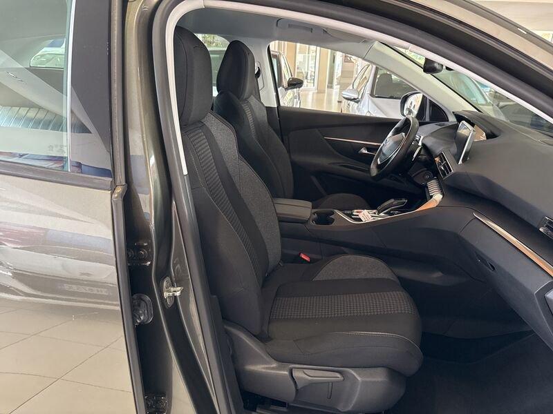 Peugeot 3008 BlueHDi 130 EAT8 S&S Business
