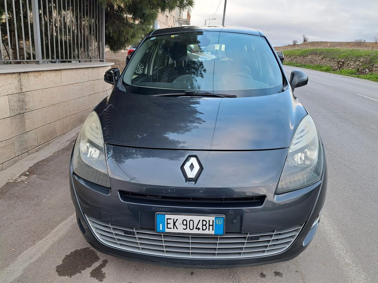 Renault Scenic Scénic X-Mod 1.6 dCi 130CV Luxe- 7 POSTI