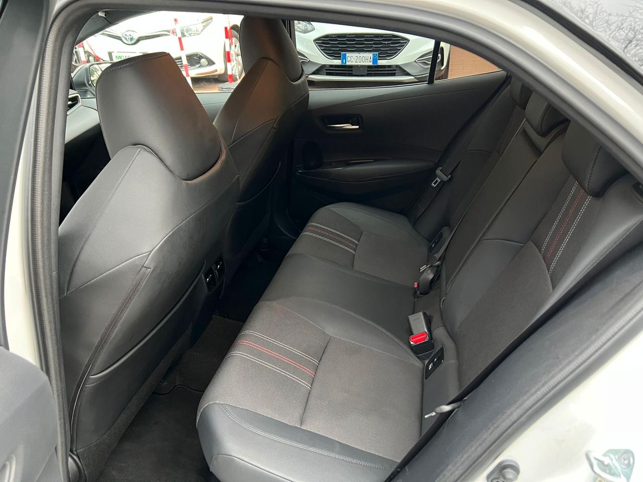 Toyota Corolla GR SPORT 1.8 Hybrid