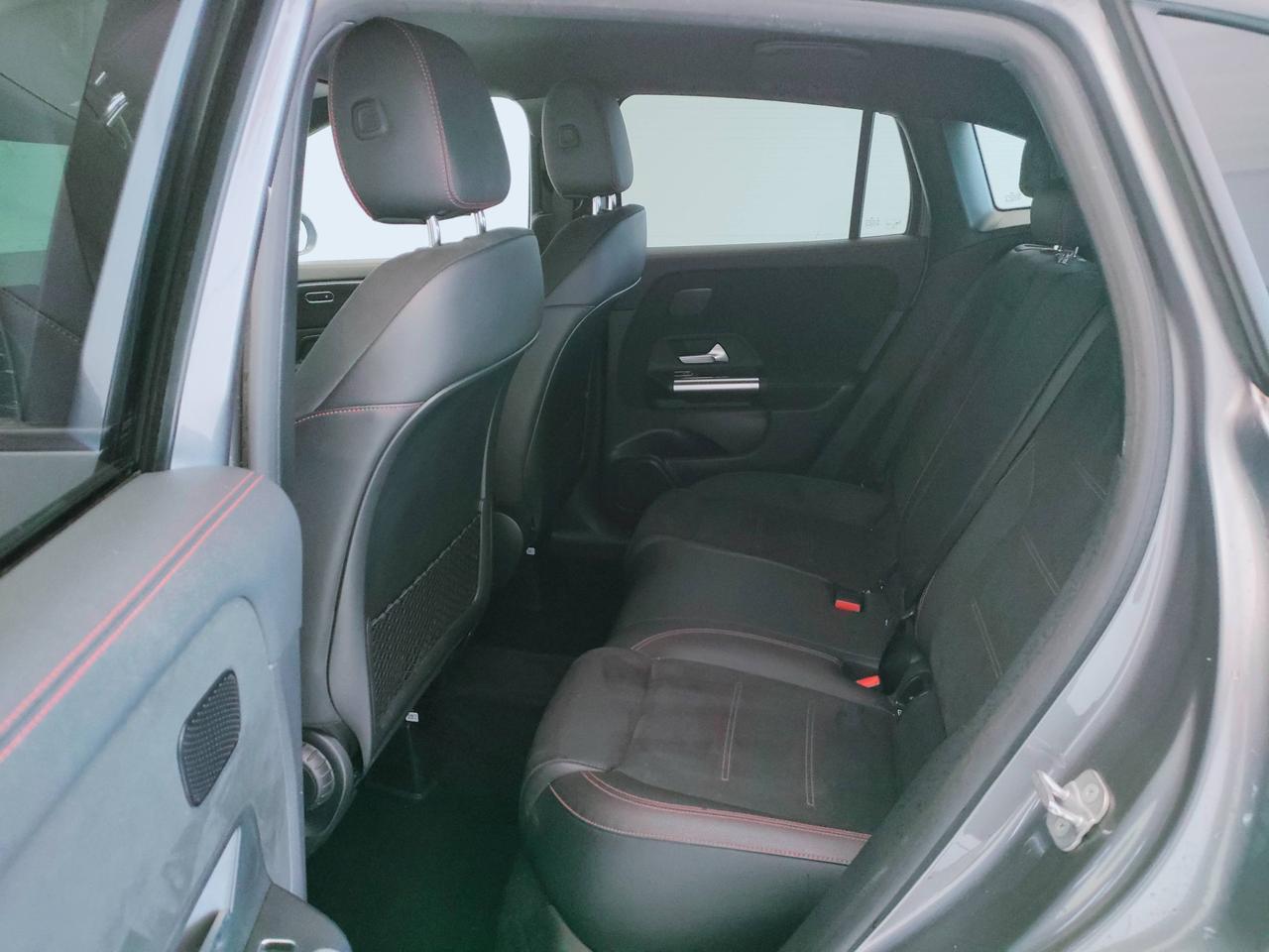 Mercedes-Benz GLA-H247 2023 - GLA 200 d AMG Line Premium auto