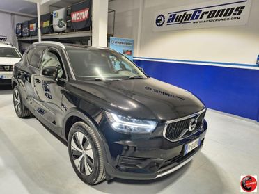 VOLVO - XC40 - D3 AWD Momentum