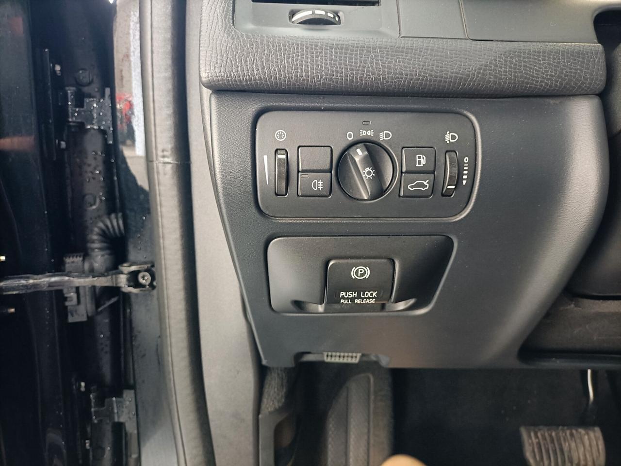 Volvo XC 60 D4 AWD CV 163 Geartronic Summum 06/2012